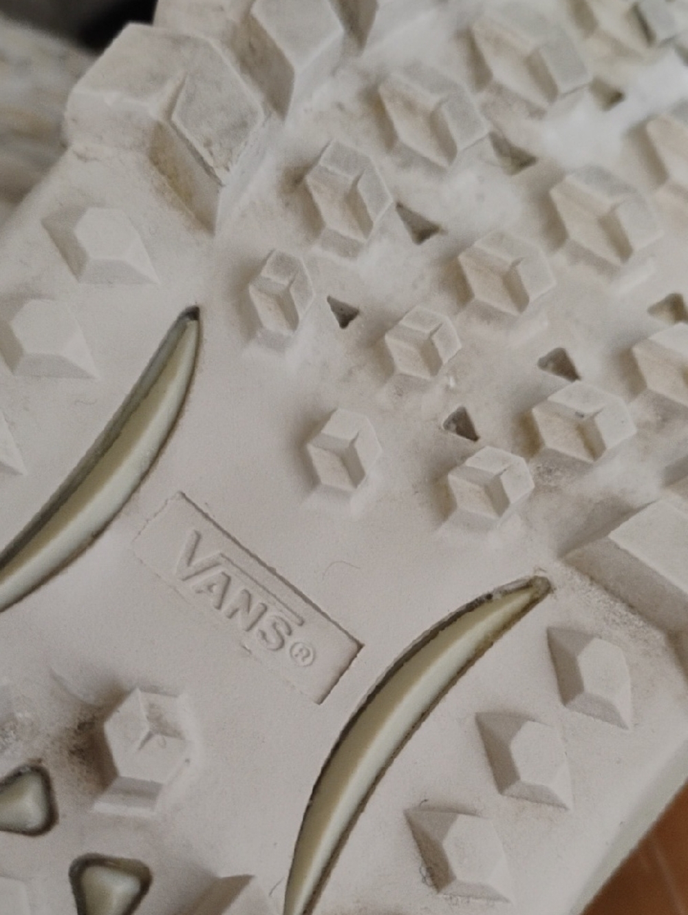 VANS Ultra Range - Picture 9 of 11